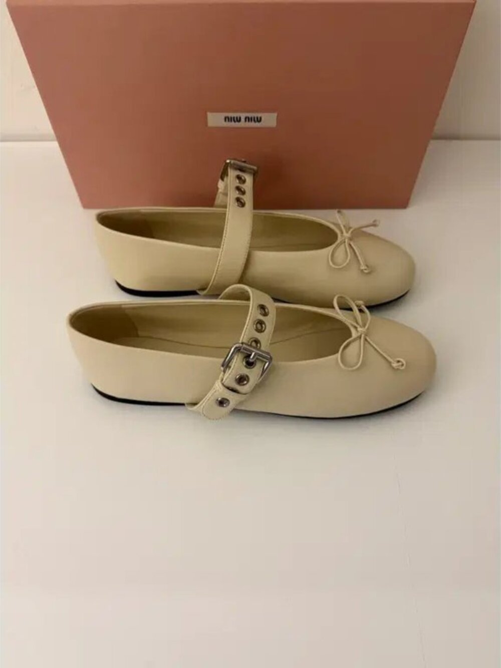 miu miu Leather ballet flats